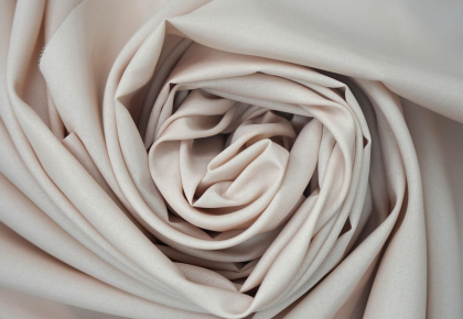 Vải Pongee Polyester: Nguồn Gốc, Đặc Điểm, Ứng Dụng và Tiềm Năng Phát Triển